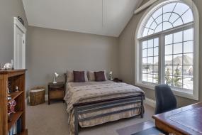 Property listing for 116 Gatepost Pl., Hamilton, ON